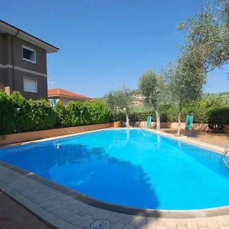 Casa Vacanze Orchidea דיאנו מרינה